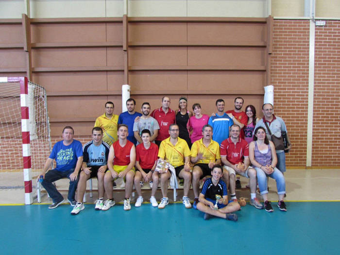 Gran ambiente en el Torneo de Ferias y Fiestas de San Julián de Bádminton