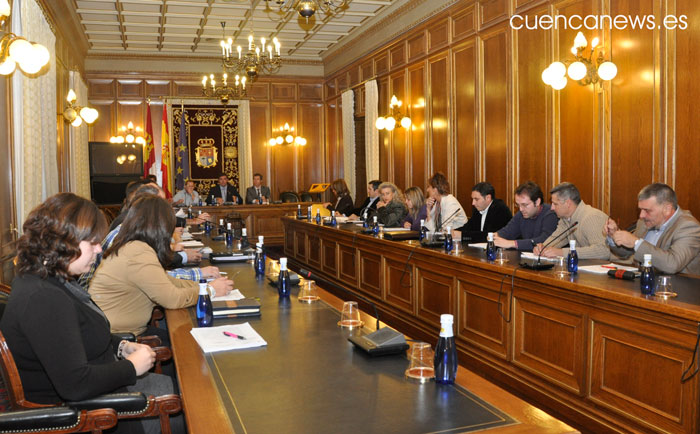 El Pleno aprueba por unanimidad las bases para los Planes Provinciales y el Plan Especial para el Mantenimiento de los Servicios Municipales