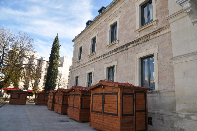 La Feria de Artesanía de Navidad abre sus puertas a partir de las cinco en Diputación