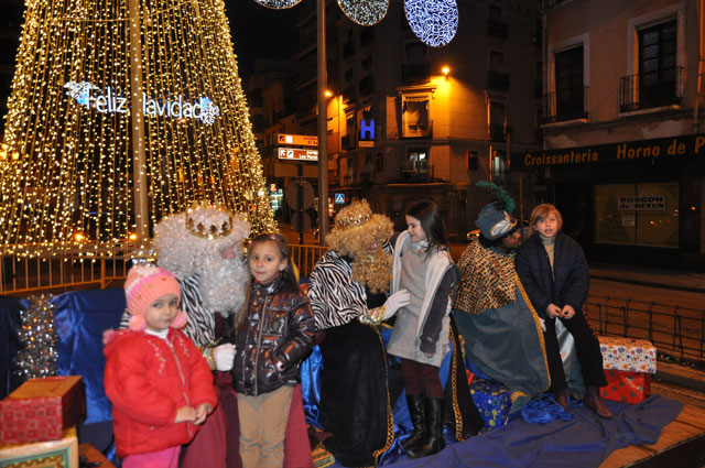 “Tu Centro Abierto por Navidad” congrega a un numeroso público durante el fin de semana