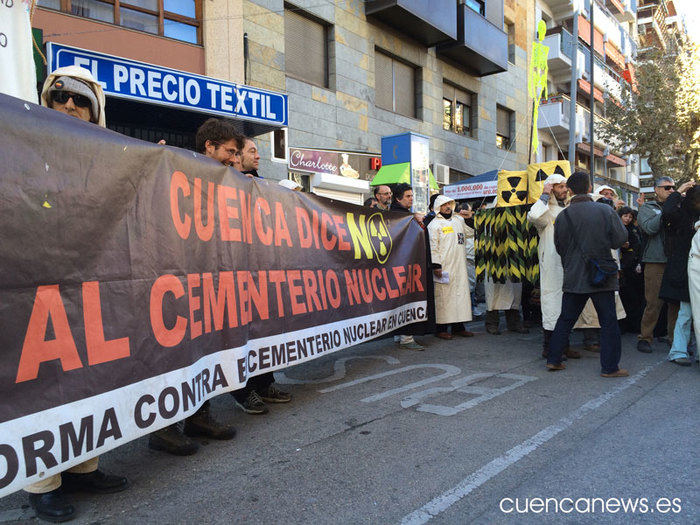 La procesión contra el ATC trascurre con normalidad por las calles de la capital