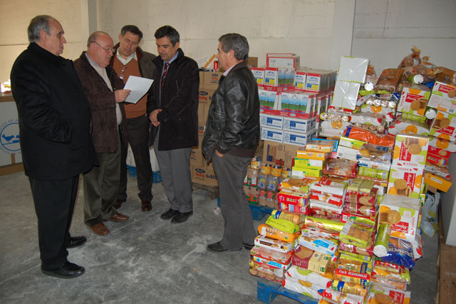 Pardo felicita a los voluntarios del Banco de Alimentos por su exitosa recogida de alimentos del pasado fin de semana