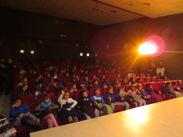 Más de 600 escolares participan en la primera Campaña de Higiene Bucodental en la capital