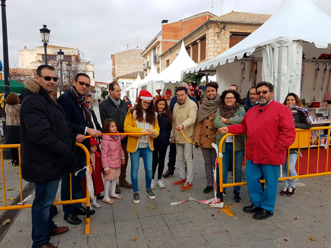 Buena acogida del mercadillo navideño en Mota del Cuervo