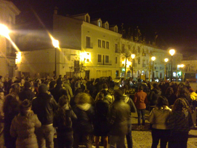 Cerca de 200 personas en Mota dicen “No al Cementerio Nuclear”