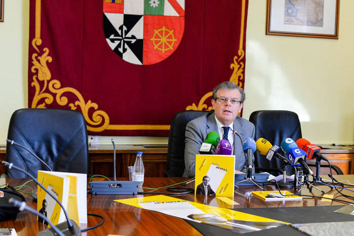 Miguel Ángel Collado es proclamado rector de la Universidad de Castilla-La Mancha