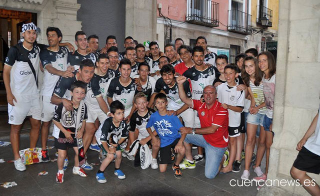 Paseo triunfal por las calle de Cuenca