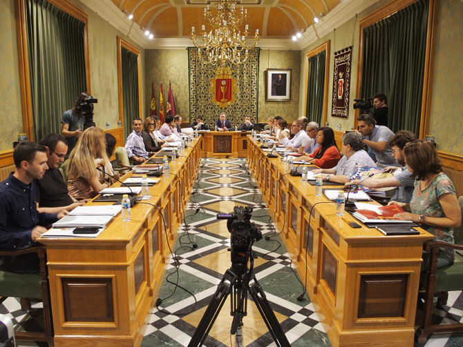 El Grupo Municipal Popular considera una falta de respeto a los ciudadanos el abandono del Pleno del PSOE e IU