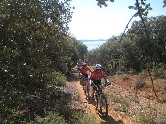 Israel Fernández se alza con la VIII Carrera MTB Villa de Honrubia