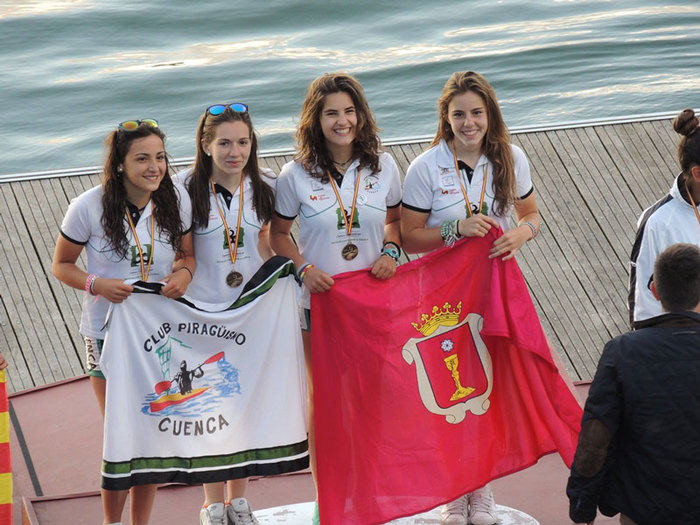 Las chicas del Club Piragüismo Cuenca arrasan en la Copa de España de 1000m