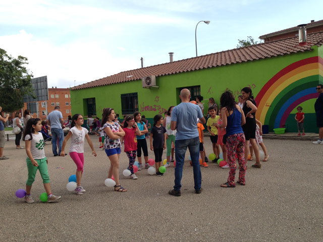 La Escuela Municipal de Verano arranca con 147 alumnos y 20 becados