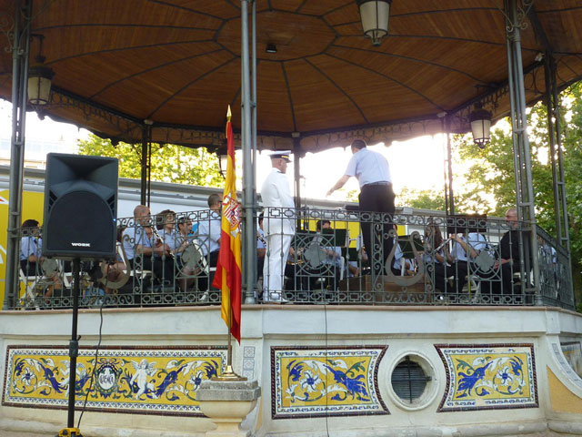 Las Fuerzas Armadas celebran su día con un concierto de marchas militares