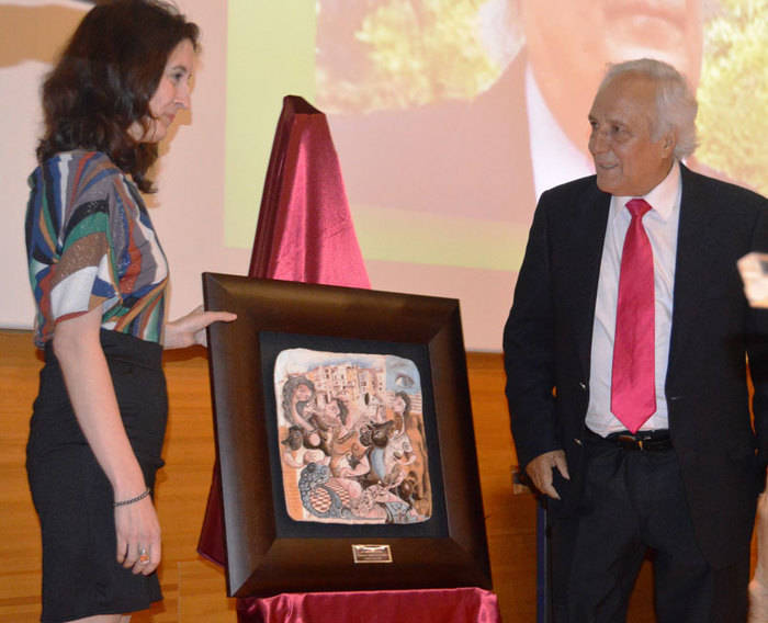 Raúl del Pozo recibe el XXIV Premio Glauka con emoción porque “es un premio que me dan en mi tierra, el sitio donde aprendí lo que hay que saber”