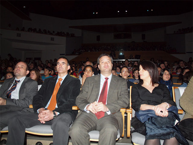 El alcalde de Cuenca asiste a la inauguración del programa “Música en las Aulas”