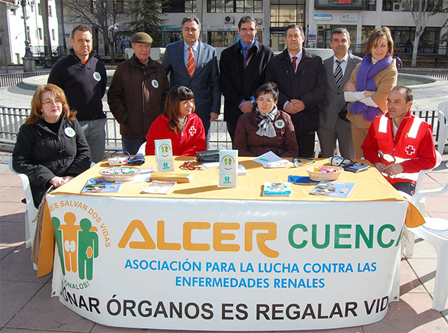 Apoyo institucional a la asociación para la lucha contra las enfermedades renales