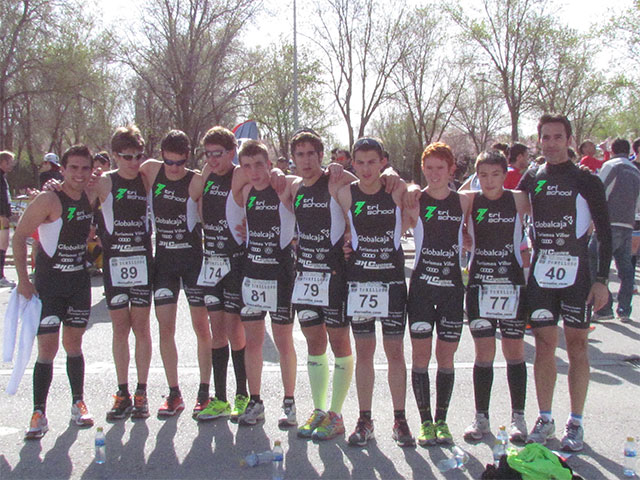 Trischool Cuenca campeón regional cadete y júnior de duatlón