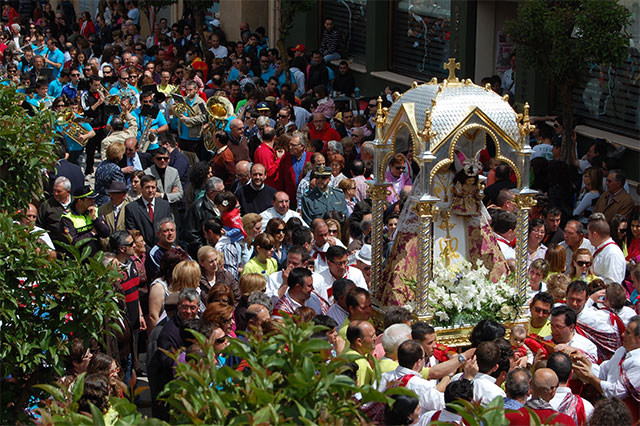 Más de 5.000 personas arropan a la Virgen de Rus en el día grande de la patrona de San Clemente