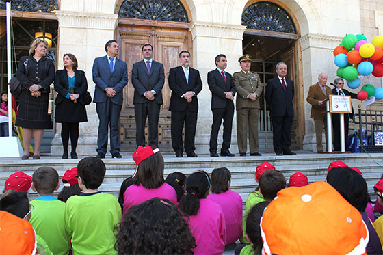 Los niños y sus abuelos, protagonistas del Día de Europa en Cuenca