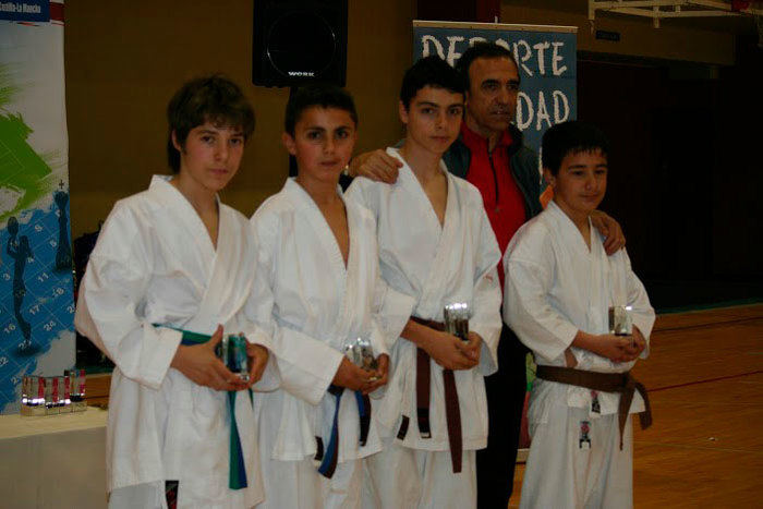 El Gimnasio Olympia  consiguió 16 podios en el Campeonato Provincial de Karate en Edad Escolar