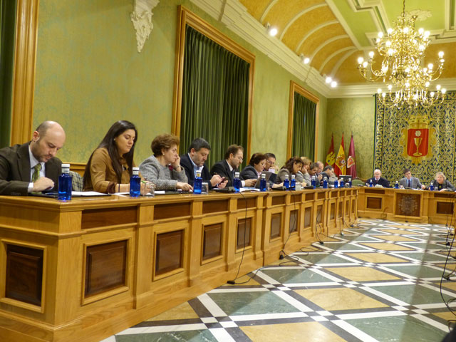 Para el PP, Ávila podría incluir en una ilegalidad por no pagar deudas a trabajadores reconocidas por un juez 