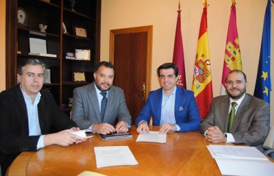  El Ayuntamiento de Albacete firma un préstamo bancario de más de 1,3 millones para mejorar la calidad de vida de los albaceteños