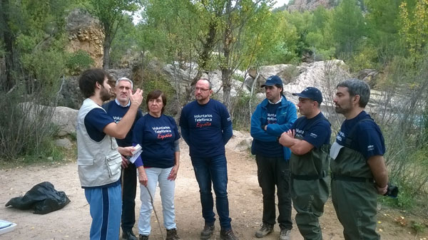 Fundación Telefónica realiza junto a la Asociación “LIMNE” una limpieza del Río Cabriel en el Parque Natural de las Chorreras en Enguídanos