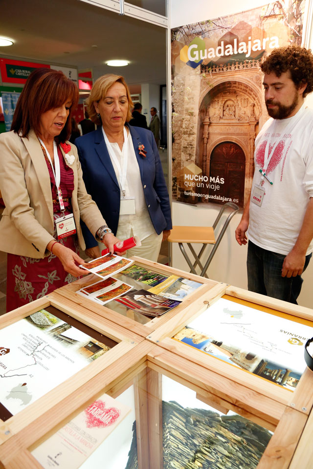 Soriano subraya “la capacidad de innovación de los artesanos de Castilla-La Mancha”