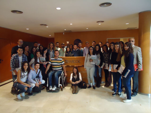 Estudiantes del campus de Cuenca participan en un seminario sobre las últimas tendencias de marketing en Barcelona