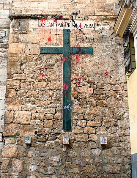 Moción de “Ciudadanos por la República” para exigir en el pleno municipal la retirada de símbolos franquistas de la Catedral