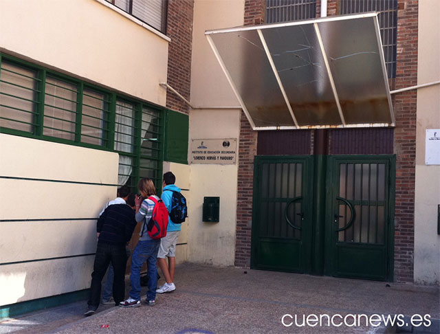 El profesorado de Castilla-La Mancha respalda mayoritariamente la huelga convocada por STE-CLM, CCOO y FETE-UGT