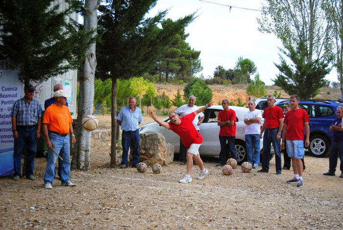 Zarzuela acogió la séptima jornada del VII Circuito de Bolos Serranos “Diputación de Cuenca”