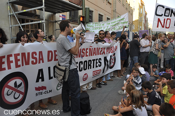 UGT plantea una movilización sostenida de amplio respaldo social por la escuela pública de Castilla-La Mancha