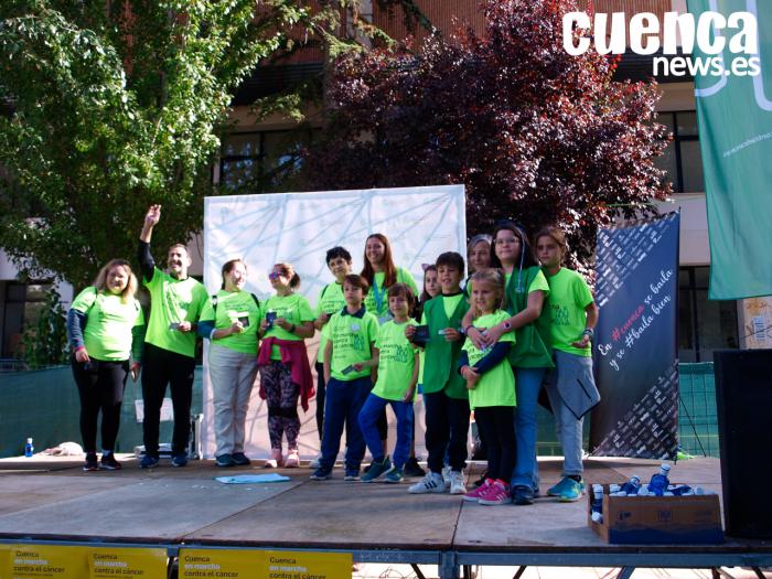 Las calles de Cuenca se tiñen de verde en la IX Marcha Contra el Cáncer
 
 