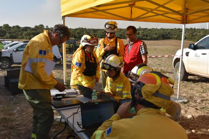 Confían en poder estabilizar lo antes posible el incendio forestal de Valverdejo