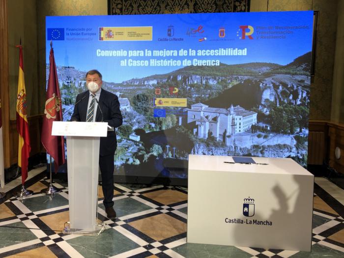 Dolz muestra su satisfacción ante la licitación por el Gobierno regional de la redacción del proyecto para la mejora de la accesibilidad al Casco