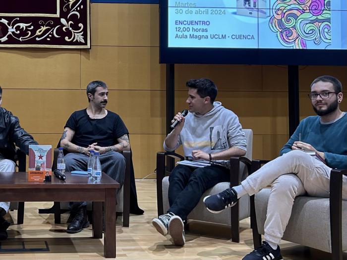 El valor que da Rayden a la palabra y las actividades infantiles en el Día de la Igualdad, protagonistas de la Feria del Libro ‘Cuenca Lee’