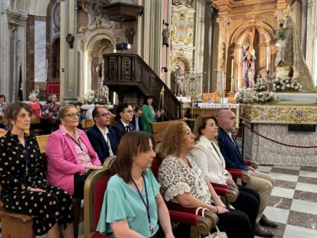 La Corporación municipal cumplimenta el voto en honor a la Virgen de la Luz