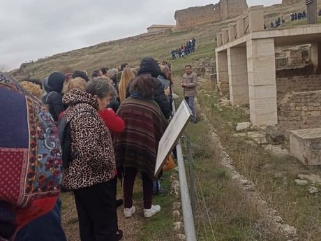 ‘Los libros viajan por la provincia’ concluyen su periplo con una presentación y visita cultural en Valeria