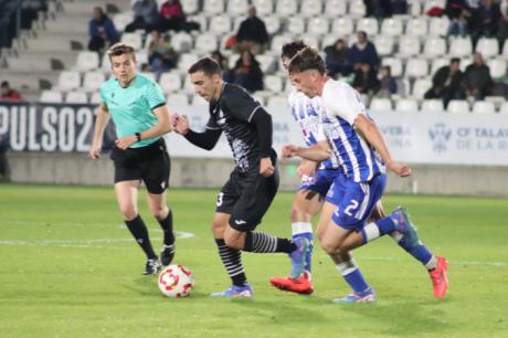 El Talavera se impone al Conquense en el derbi regional con un gol de Nahuel Arroyo (1-0)